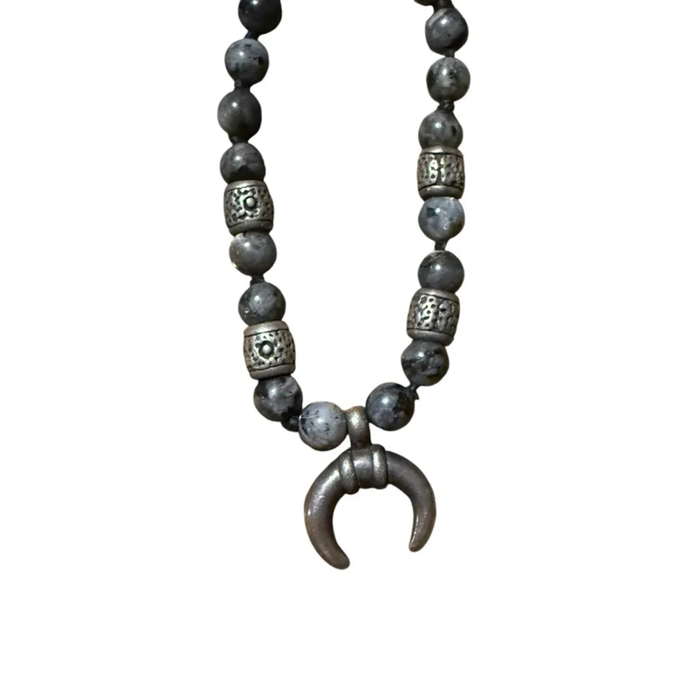 Naja half moon Labrodorite silver beaded mala necklace